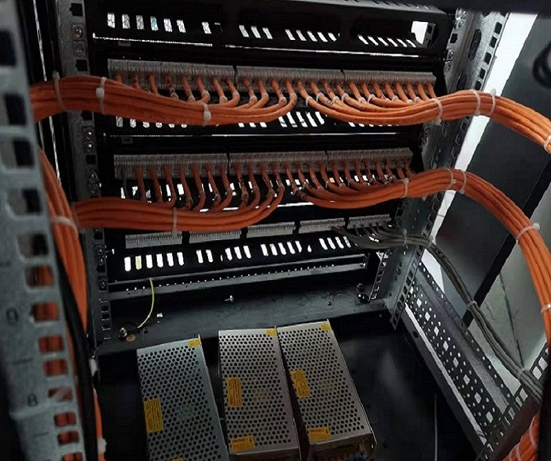 上海起秀網(wǎng)絡(luò) 專(zhuān)業(yè)機(jī)房網(wǎng)絡(luò)布線(xiàn)維護(hù)與系統(tǒng)集成服務(wù)