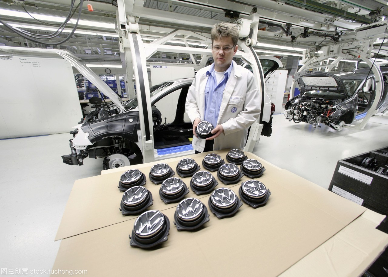 大眾汽車公司volkswagenag在沃爾夫斯堡工廠生產(chǎn)客車,最終組裝大眾tiguan,運(yùn)動型多功能車,沃爾夫斯堡,下薩克森州,德國,歐洲